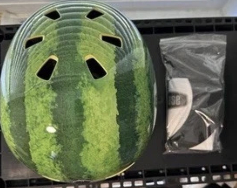Large Nutcase Street Watermelon Mips Adult Helmet New In Box with Tags | eBay Large Nutcase Street Watermelon Mips Adult Helmet New In Box with Tags | eBay