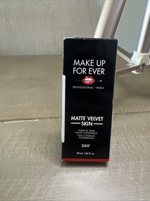 Make Up For Ever Matte Velvet Skin Blurring Foundation MAKE UP FOREVER