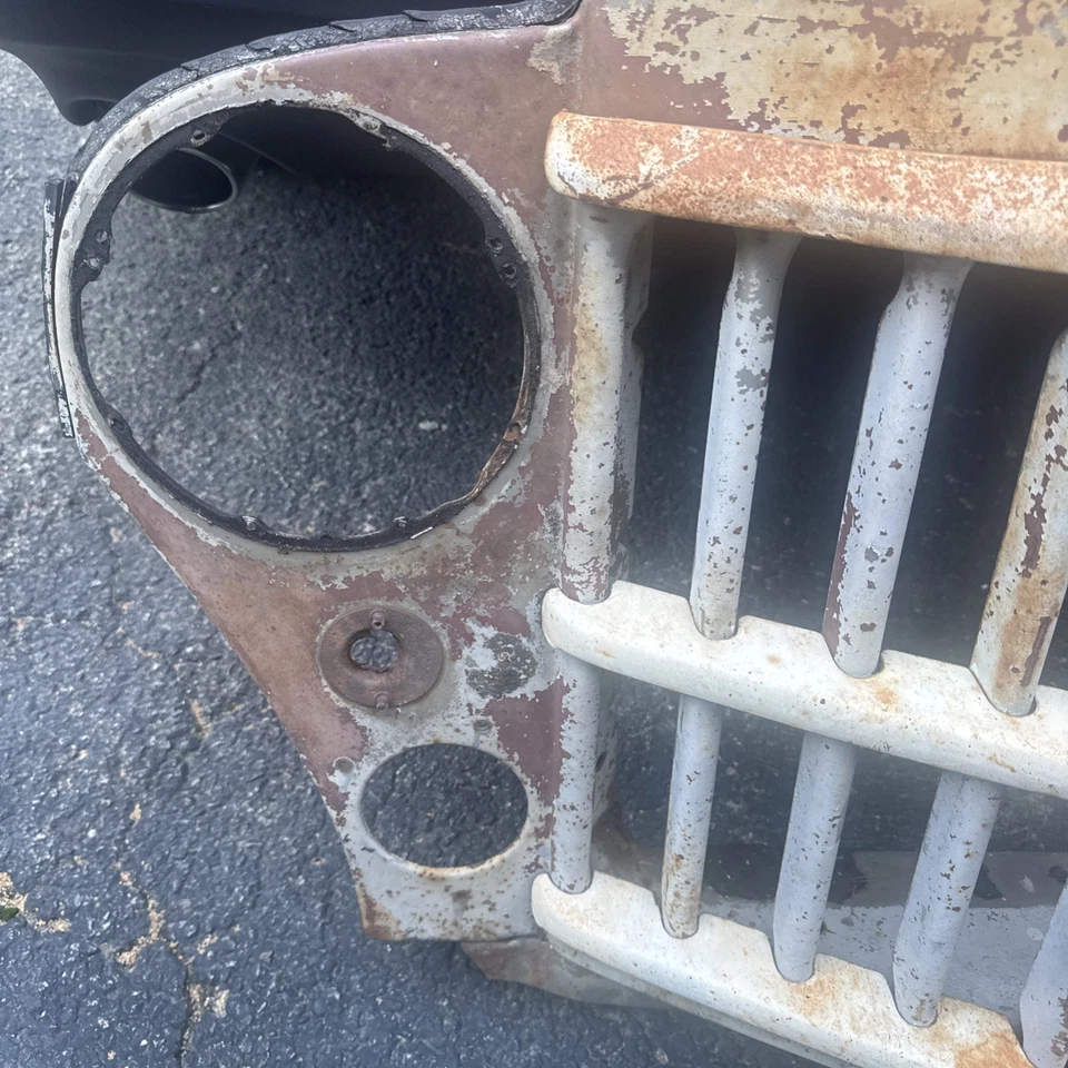 Carcasa de parrilla original Willys Jeep Truck & Wagon Ratrod de los años 50 como se muestra sin envío Foto 4 de 4