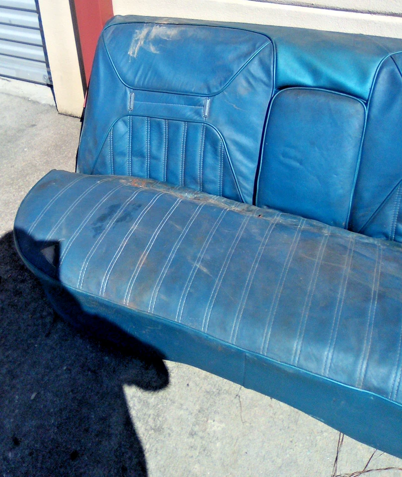 Asiento trasero usado OEM GM Buick/Electra/Wildcat 1966-1970 4 puertas Foto 4 de 4