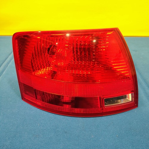 OEM 2005 Audi A4 2L TAILLIGHT BRAKE LAMP DRIVER LEFT 8E9945095F