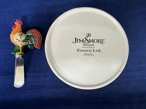 JIM SHORE BARNYARD ROOSTER BUTTER DISH AND SPREADING KNIFE WITH POT ROOSTER - Picture 3 of 4