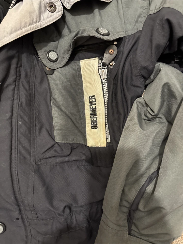 Chaqueta Obermeyer Pacesetter Negra Capucha Extraíble Impermeable Talla Mediana Foto 2 de 4