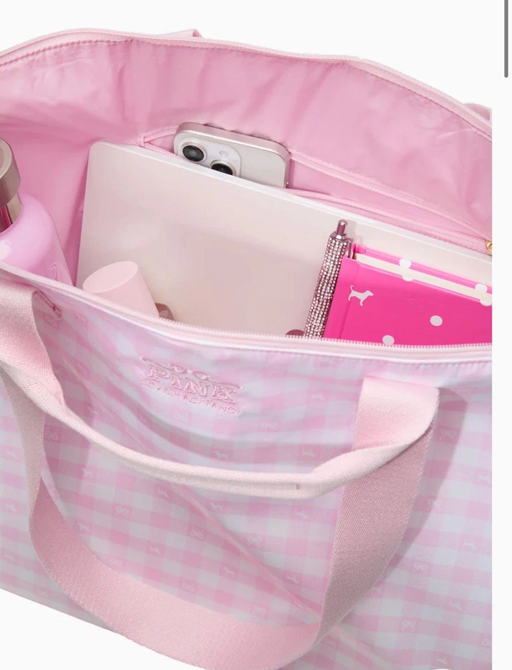 EXCLUSIVO - Bolso de Mano Rosa X Love Shack Elegante - Icono Guinga - EN MANO NUEVO Foto 4 de 4