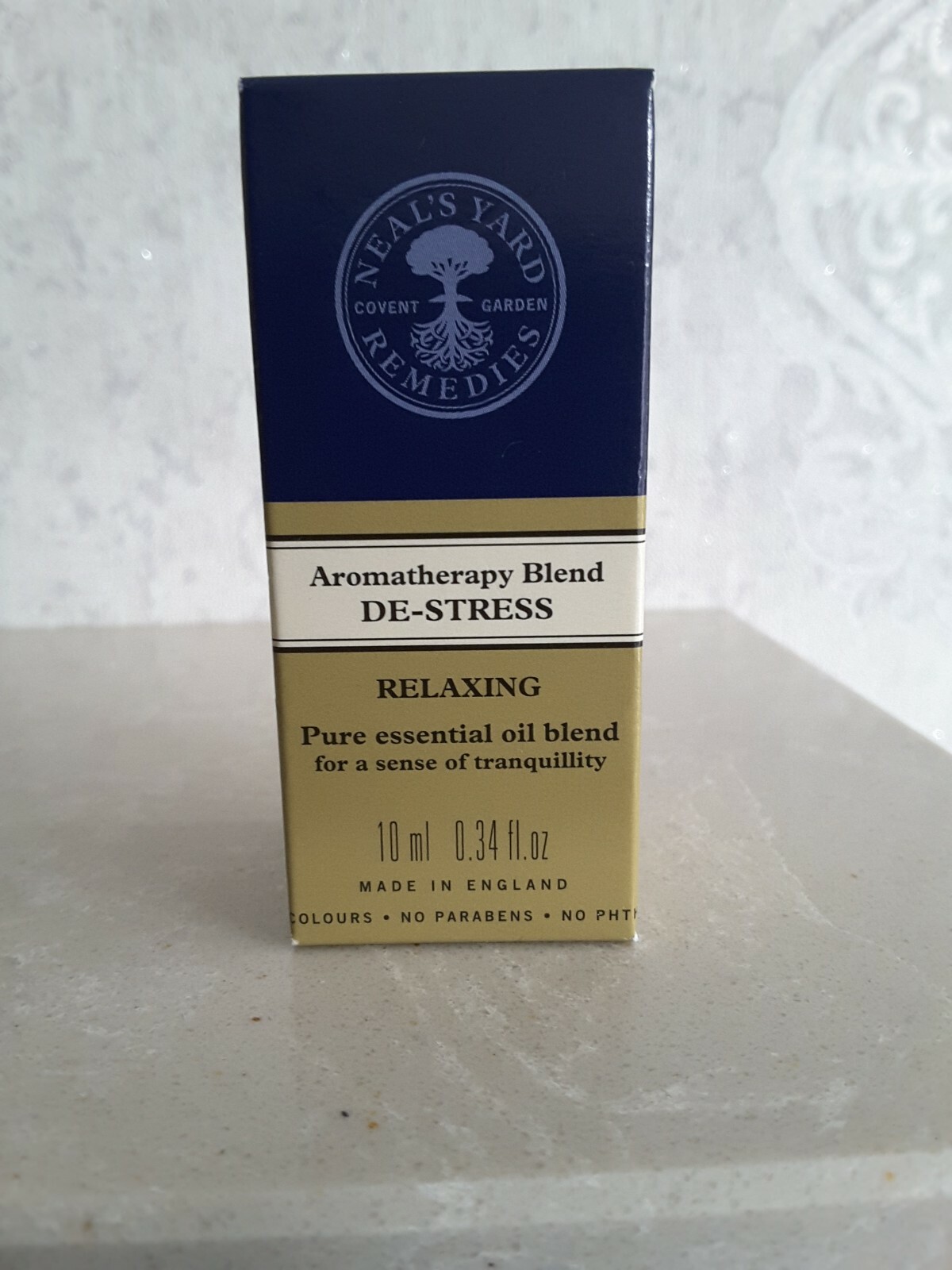 Neal's Yard Remedies DE-STRESS Aromatherapy Essential Oil Blend Boxed 10ml