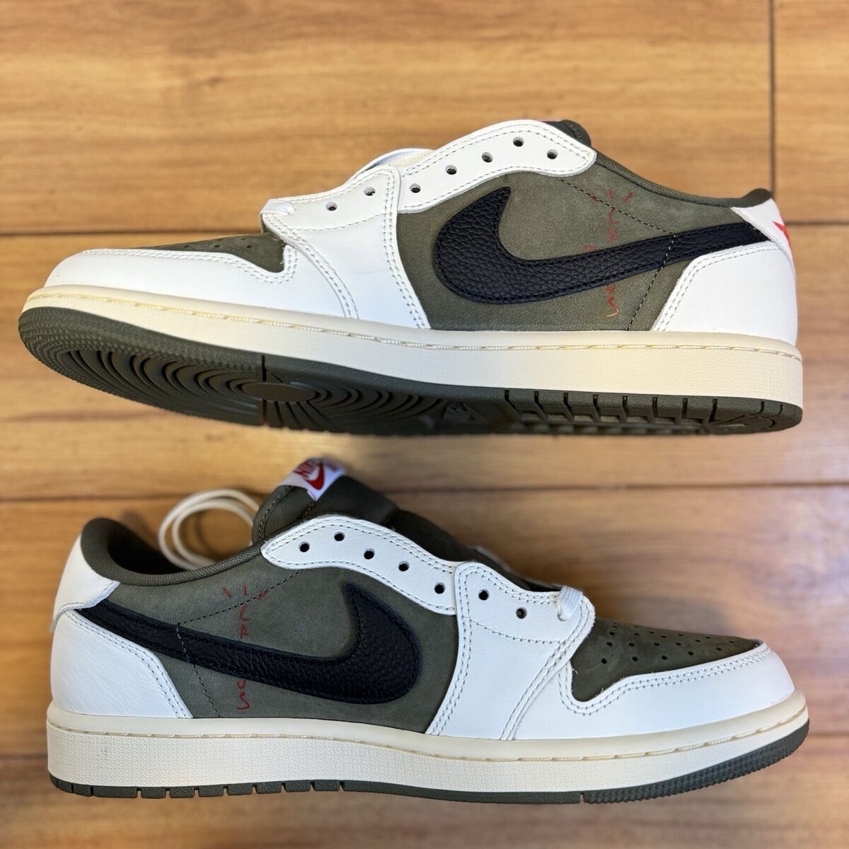 Nike Air Jordan 1 Retro Low OG SP Travis Scott Medium Olive Nike Air Jordan 1 Retro Low OG SP Travis Scott Medium Olive