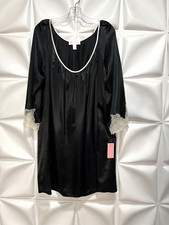 Oscar de La Renta NWT Sz XL Black Satin Scalloped Lace Night Gown Pleated NEW