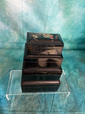 Vintage abgestuftes Nest Dekor-Set - 4 japanische rechteckige Lackboxen