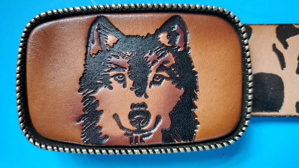 WOLF SCENE Genuine Leather Belt & Matching WOLF Epoxy Buckle A - Image 3 of 4