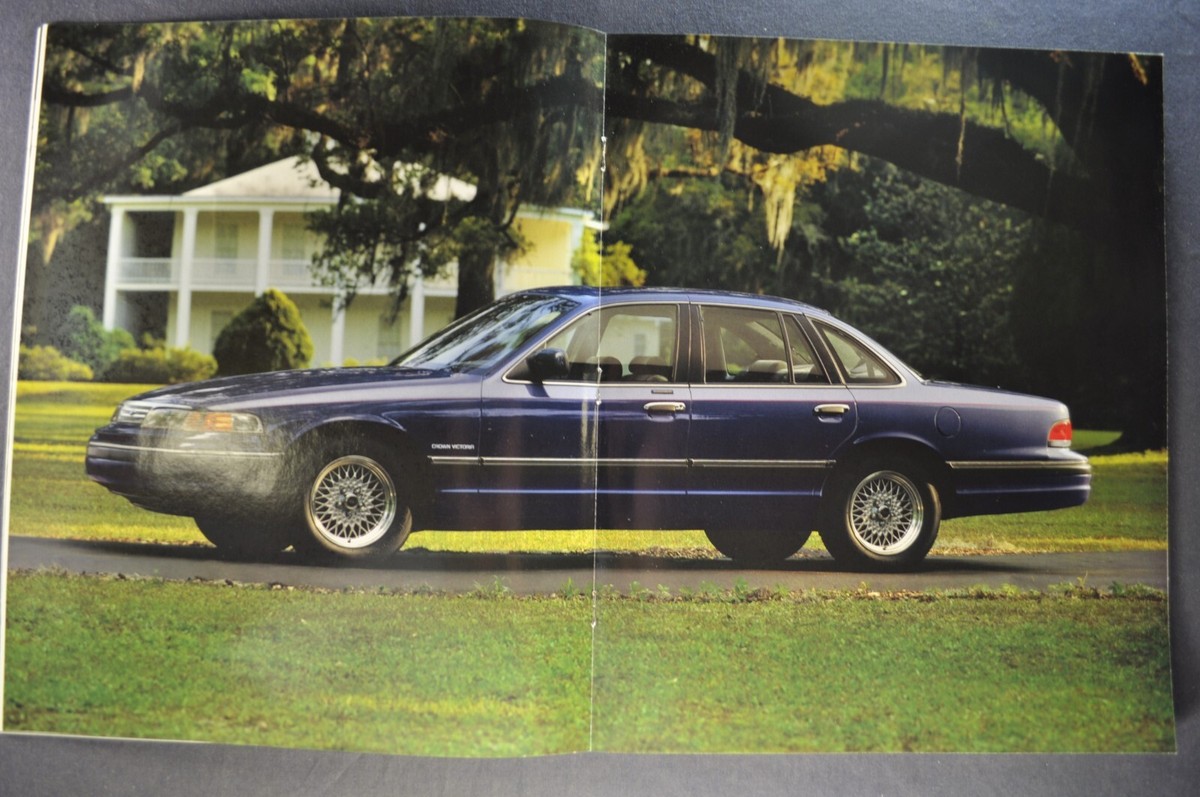 1994 Ford Crown Victoria Catalog Brochure LX Sedan Excellent
