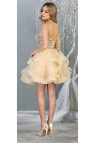 Vestido corto de graduación en capas - Imagen 7 de 15