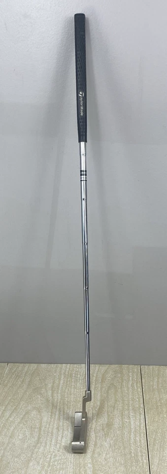 TaylorMade 320K Blade Putter Junior Steel Shaft 33" Right-Handed Golf Club - Image 2 of 4