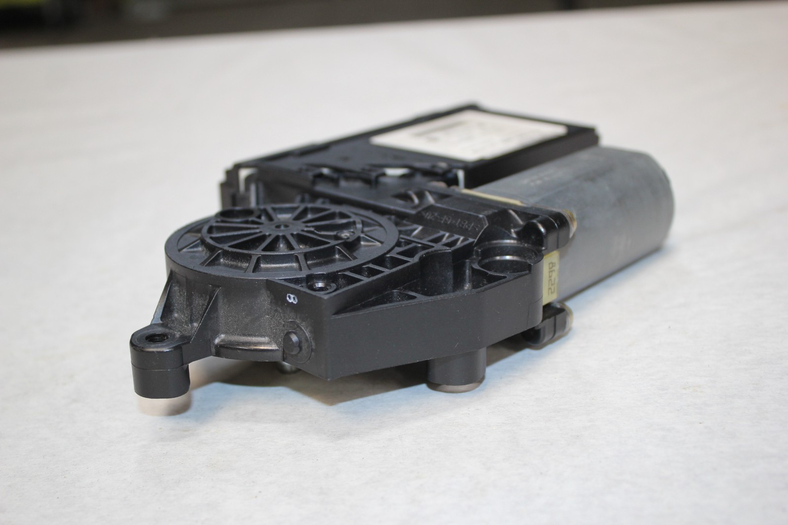2003-2010 Bentley Continental GT Coupe OEM Right RH Door Window Motor 3W1959702
