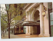 Postcard The Amway Grand Plaza Hotel Grand Rapids Michigan USA