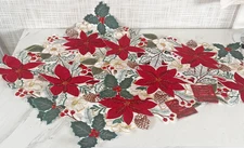 Christmas Placemats Poinsettia Holly Berries Green Red Cutouts Lot of 4 BxQ&CC