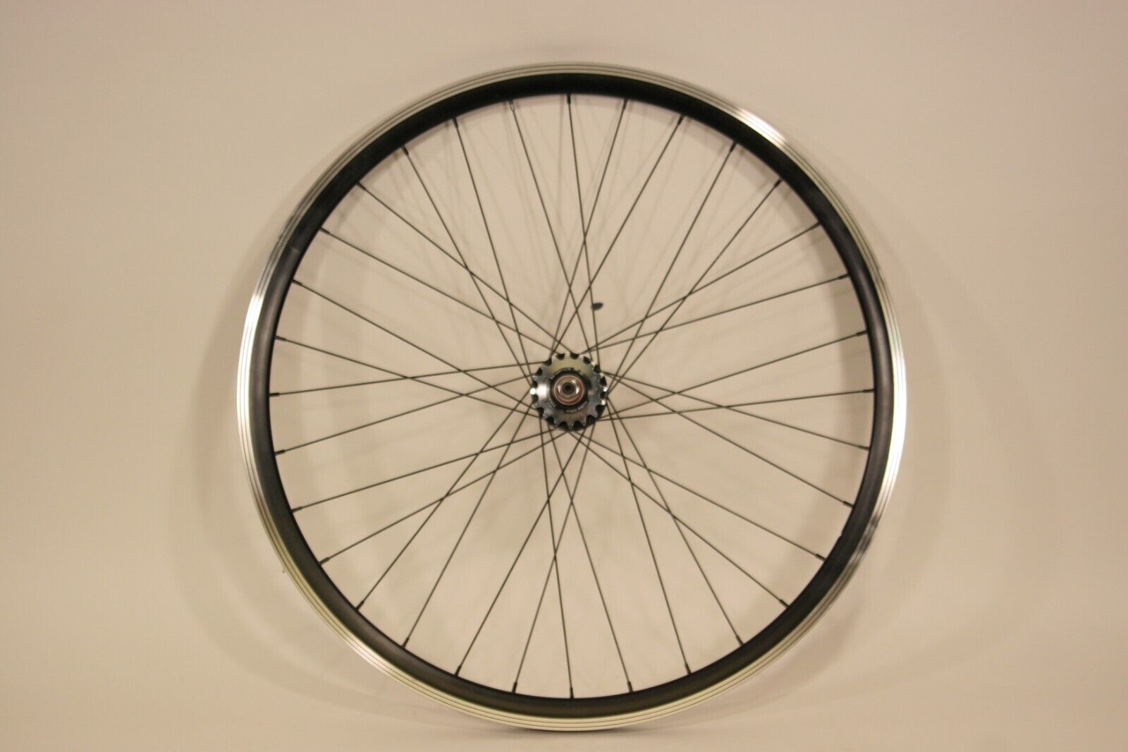 Foto 1 di 3
