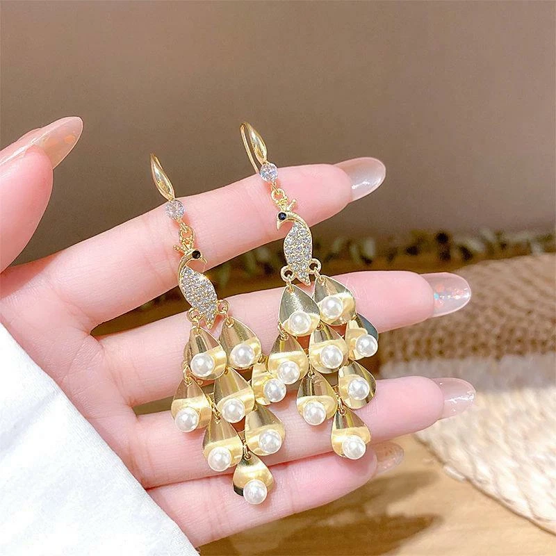 BETSEY JOHNSON PEACOCK PEARL DANGLE EARRINGS eBay