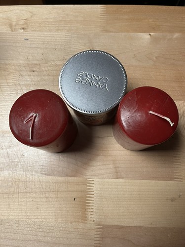 Discounted assorted candles/red - Picture 5 of 5