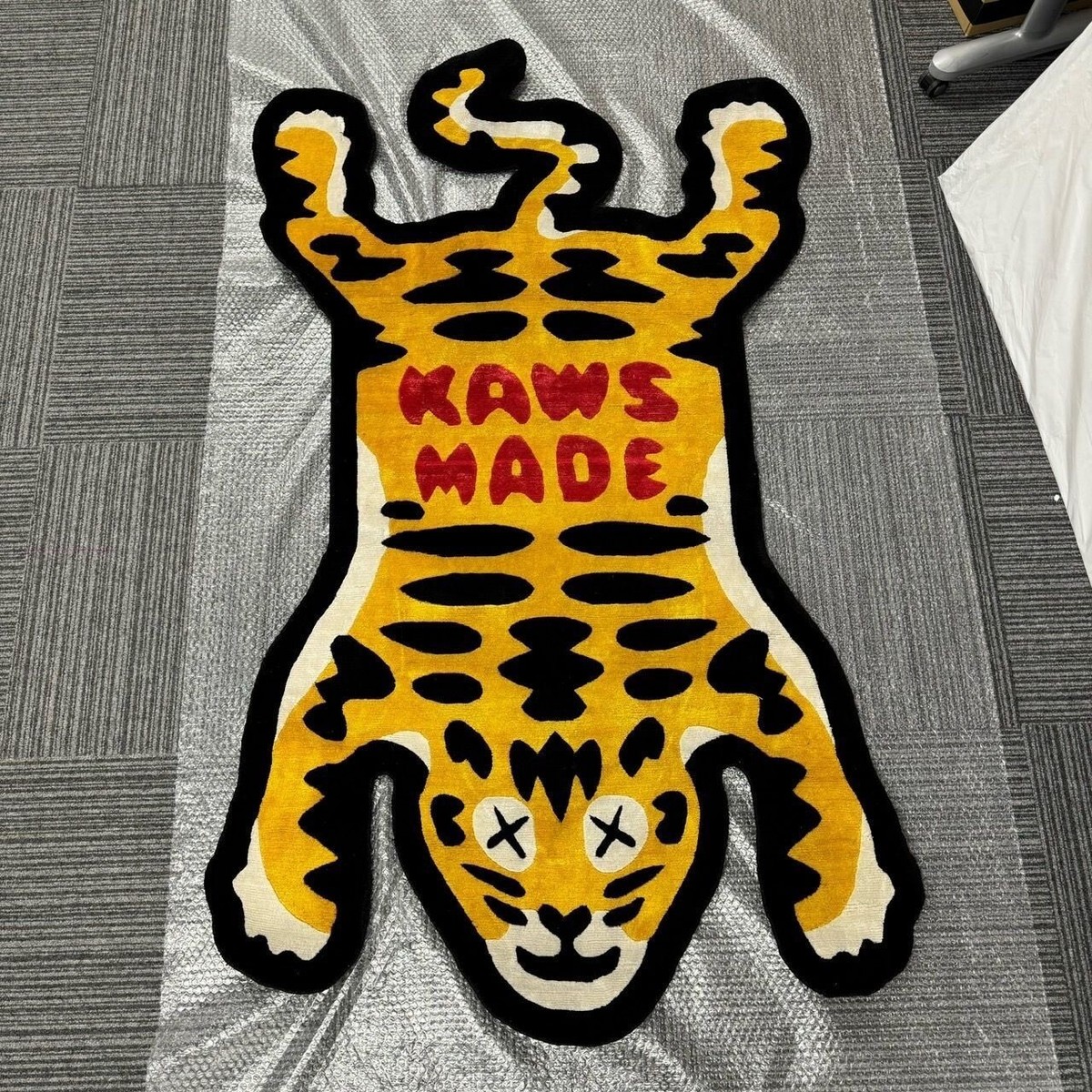 Human Made KAWS TIGER SILK RUG COLOR YELLOW SIZE SPEC Human Made KAWS TIGER SILK RUG COLOR YELLOW SIZE SPEC