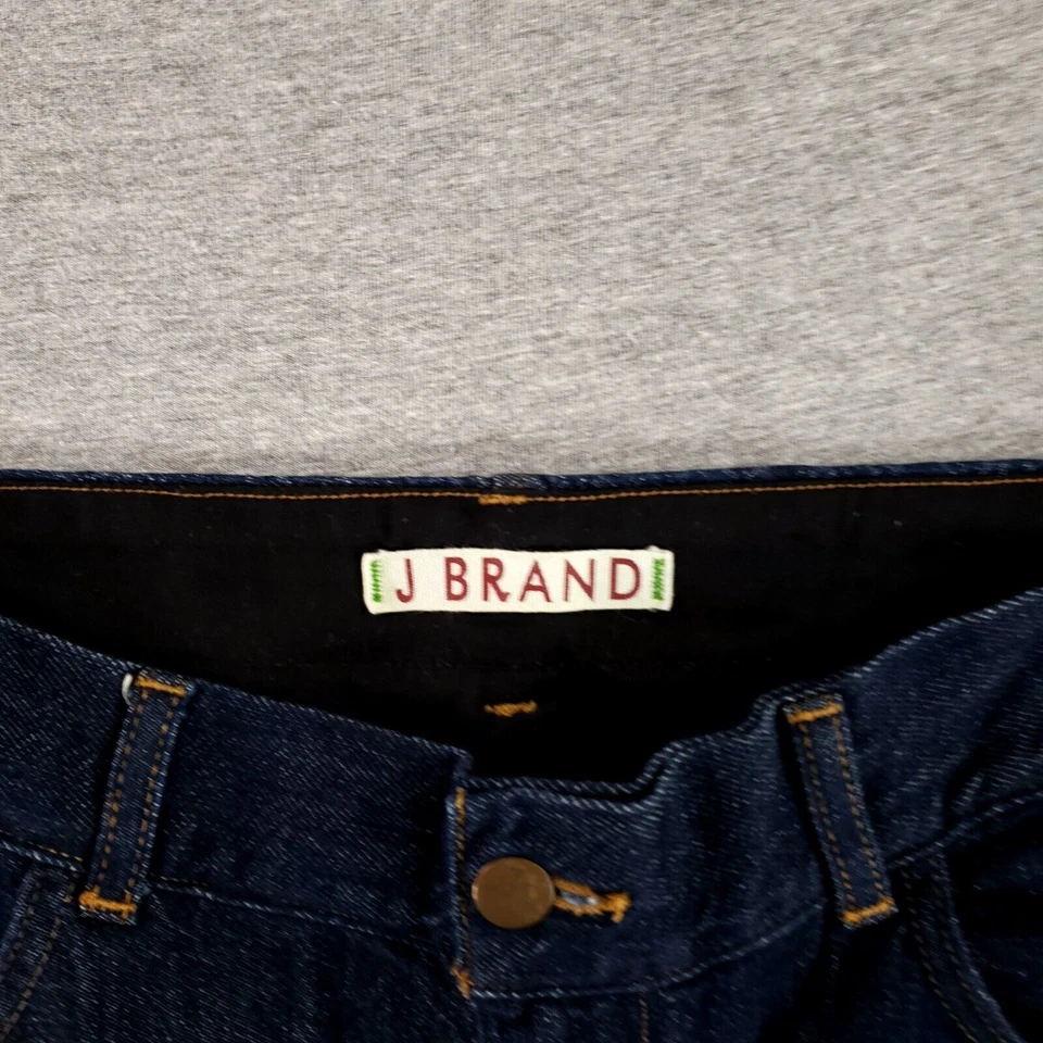 J Brand Sz 30 Straight Leg Jeans Super Extremely Soft Denim Casual Dark Wash Wow - Image 2 of 4