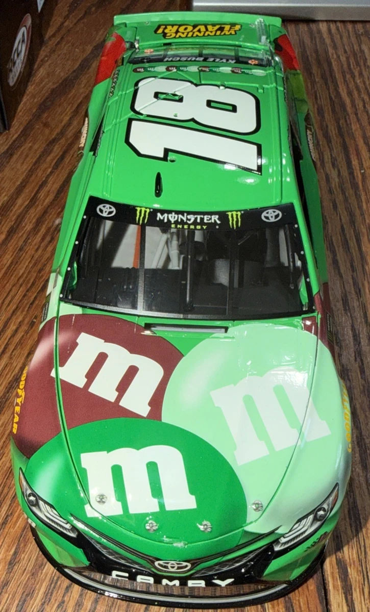 Kyle Busch Diecast Racing Cars 1:24 2018 Vehicle Year for sale - eBay