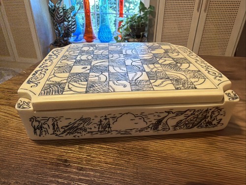 Vintage Nautical Octopus Scrimshaw Polystone Mini Chess Board and Pieces Read