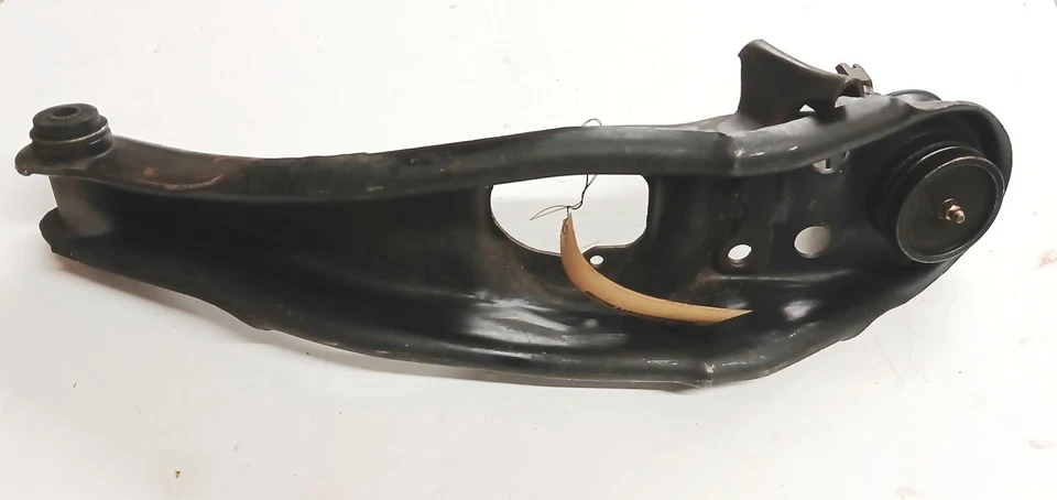 NOS 1973 to 1979 Lincoln Continental RH Lower Control arm D7AZ-3078A - Image 4 of 4