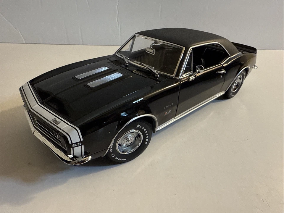 Exact Detail 1967 Chevy Camaro SS 396 1:18 Scale Diecast Model Car #203 - Image 4 of 4