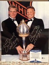 BRETT HULL & BOBBY HULL Signed 11x14 Photo (+2 - 2018-19 The Cup AUTO HOF Cards
