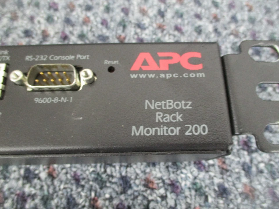 APC NBRK0200 NetBotz  Environmental Rack Monitor 200 - Image 2 of 4
