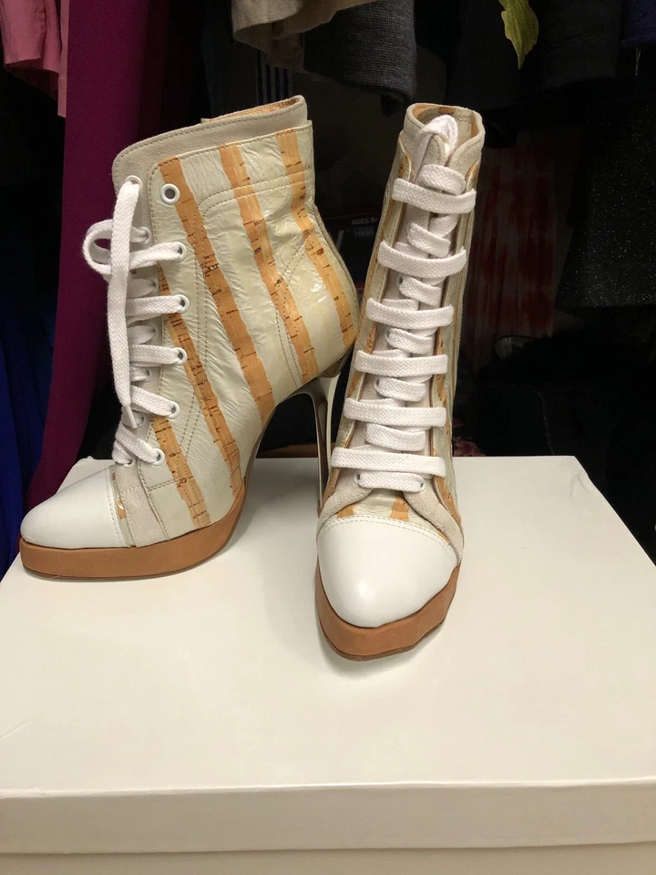 VIVIENNE WESTWOOD Leather Ankle Boots ITALY Size 36.5 UK 3.5 US 6 NEW $ 1200 - Image 2 of 4