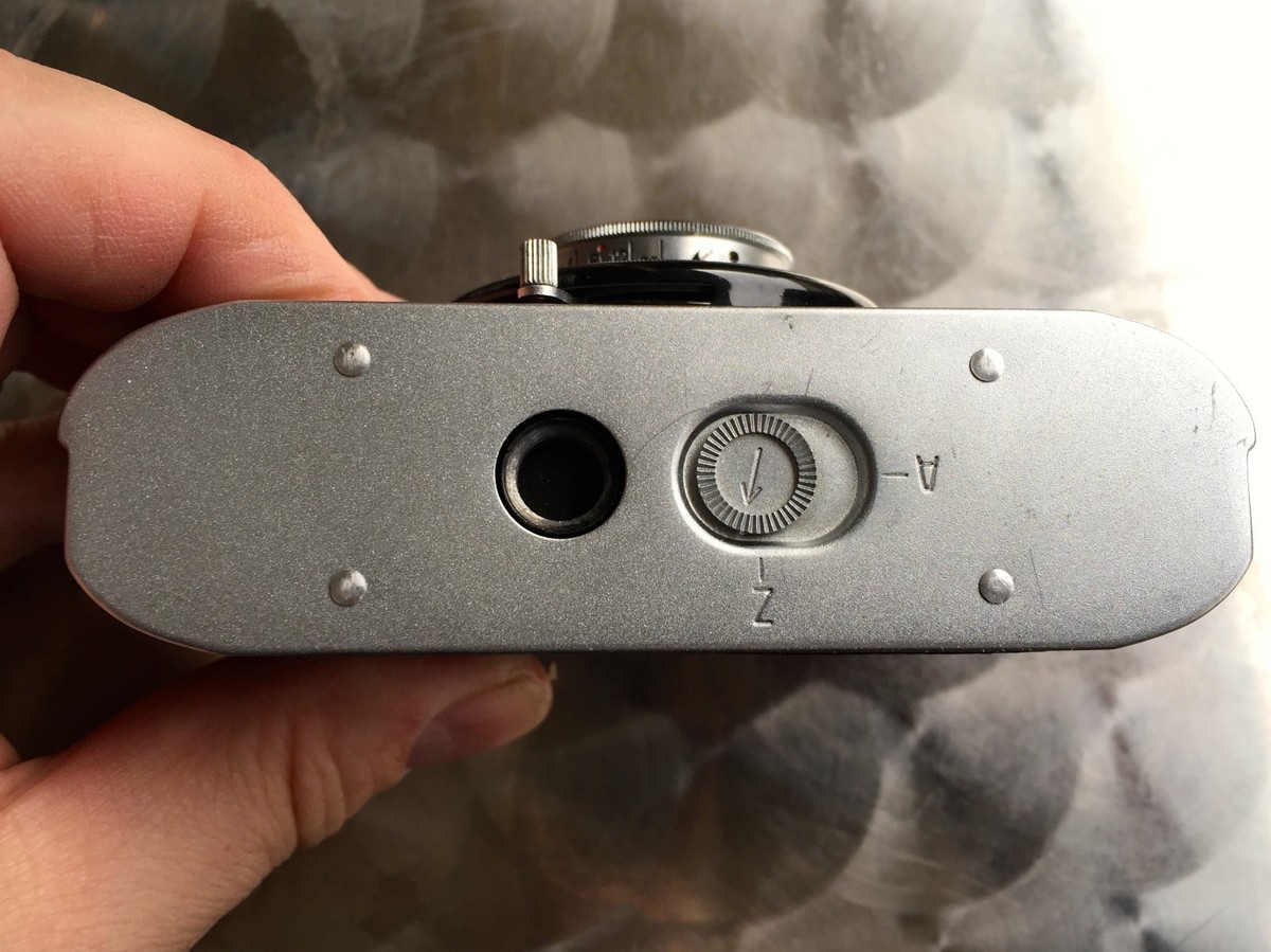 ZEISS Ikon Taxona With ZEISS Tessar Lens 3,5/37,5mm Classic ZEISS Ikon Taxona With ZEISS Tessar Lens 3,5/37,5mm Classic