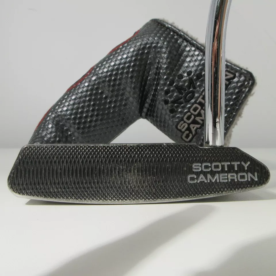 Scotty Cameron Select Newport 2 Notchback Putter 33" RH with Headcover - Image 2 of 4