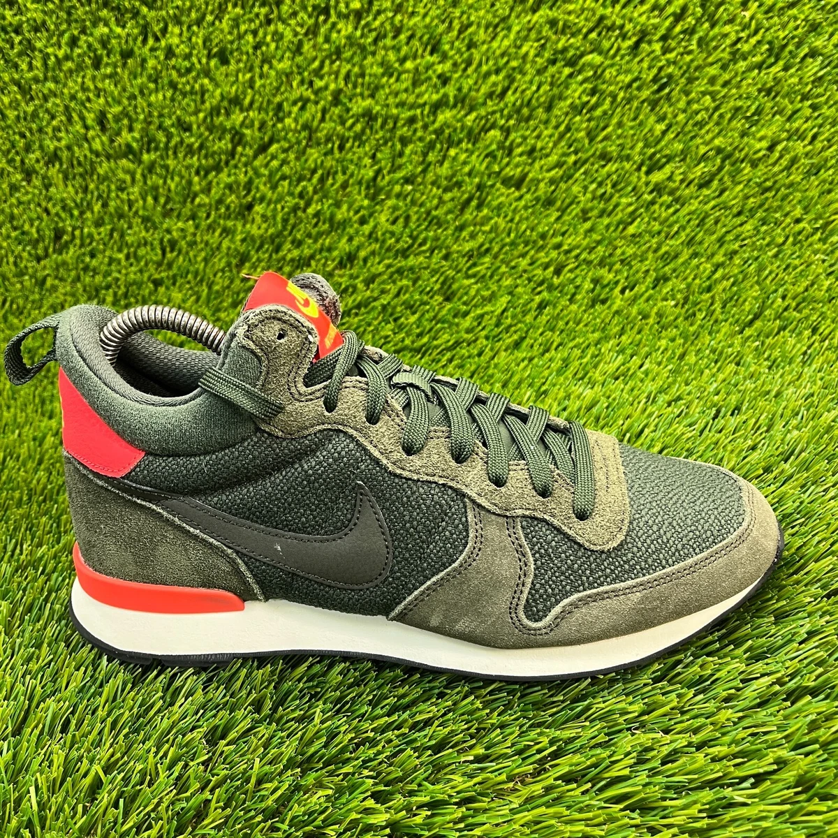 nike internationalist mid women's shoe