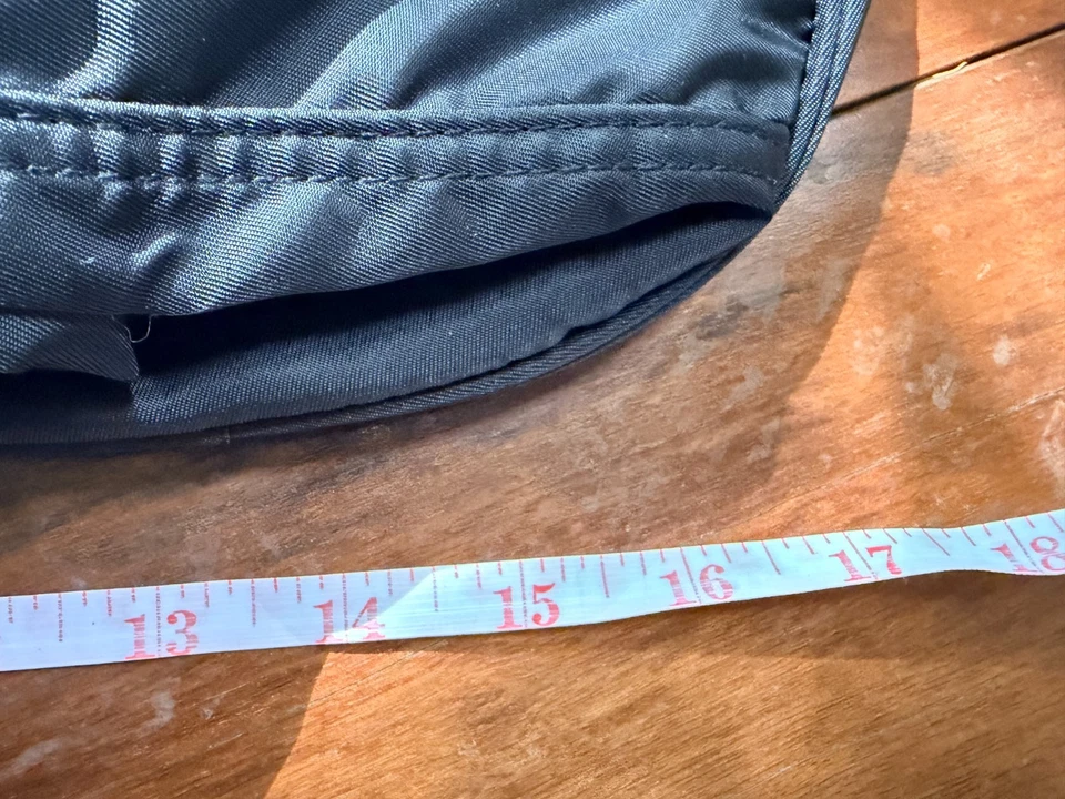 Victoria's Secret VSX NEGRO Viaje Fin de Semana Bolsa de Gimnasio Embalable Ret $59 Foto 3 de 4