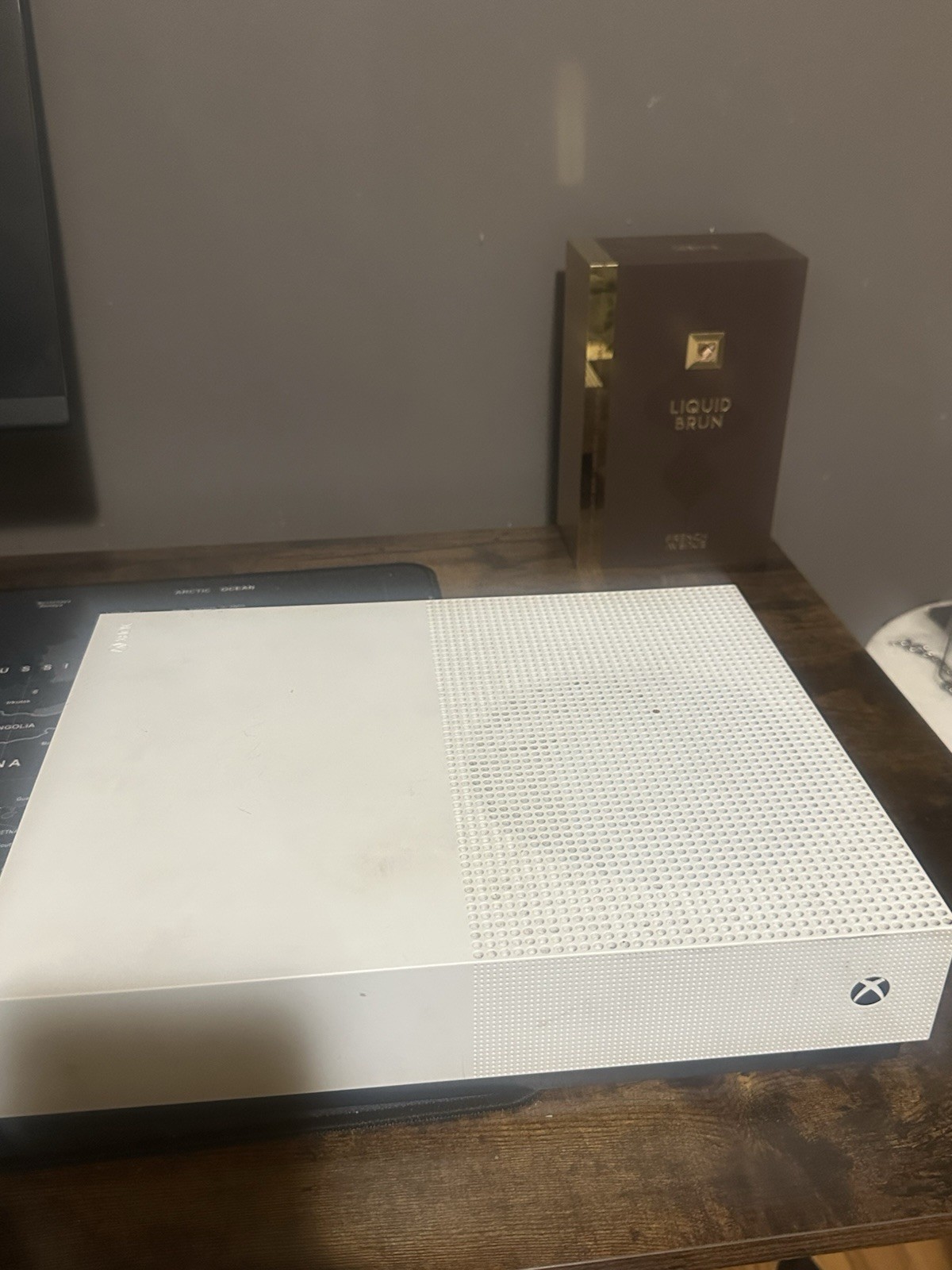 Xbox one s digital edition CONSOLE ONLY
