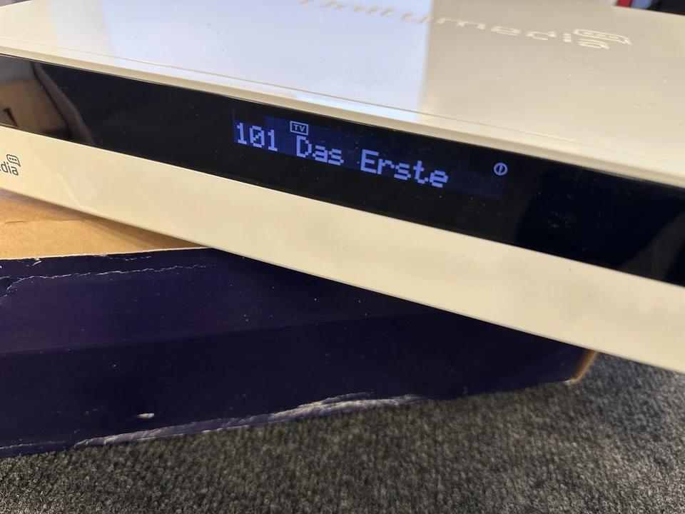 Unitymedia HD Receiver HDC-601 Echostar - Festplattenrecorder - Bild 3 von 4