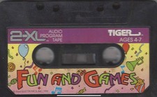 TIGER ELECTRONIC 2XL TALKING ROBOT CASSETTE TAPE PLAYER FUN AND GAMES USED WORKS