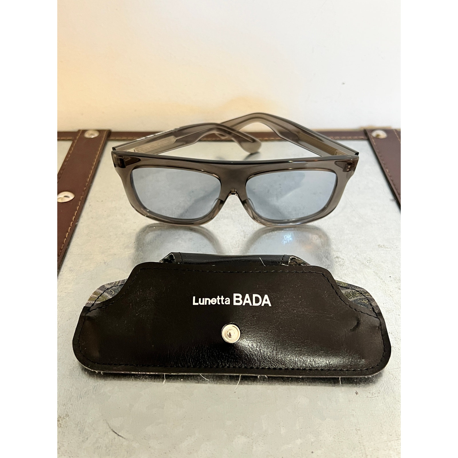 NWT ICONIC SOLD OUT LUNETTA BADA NO. 18 SUNGLASSES CRYSTAL GREY 60-16-146
