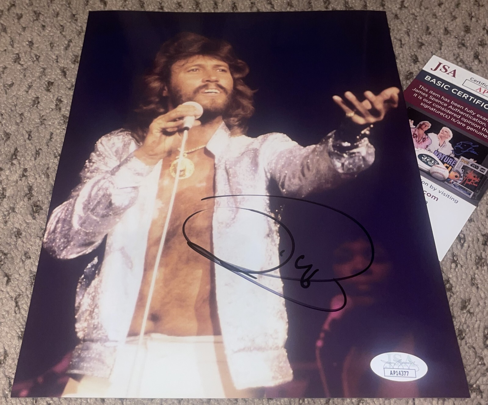BARRY GIBB SIGNED 8X10 PHOTO JSA AUTOGRAPH THE BEE GEES STAYIN ALIVE 
