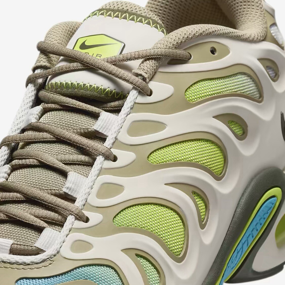 Nike Air Max Plus Drift Beige Green Blue FD4290-008 Men display picture 1