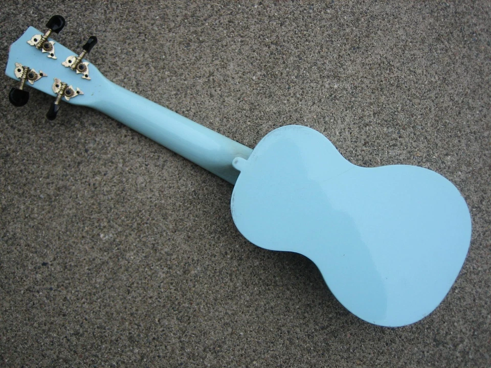 Light Blue Mahalo Ukulele Nubone Enhanced Harmonic Sustain Serial #U-30LB - Image 2 of 4
