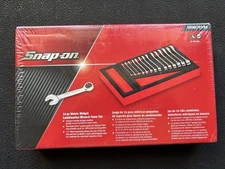 New Snap-on™ 6 thru 19 mm 12point Midget Combination Wrench Foam Set OXIMET01FBR