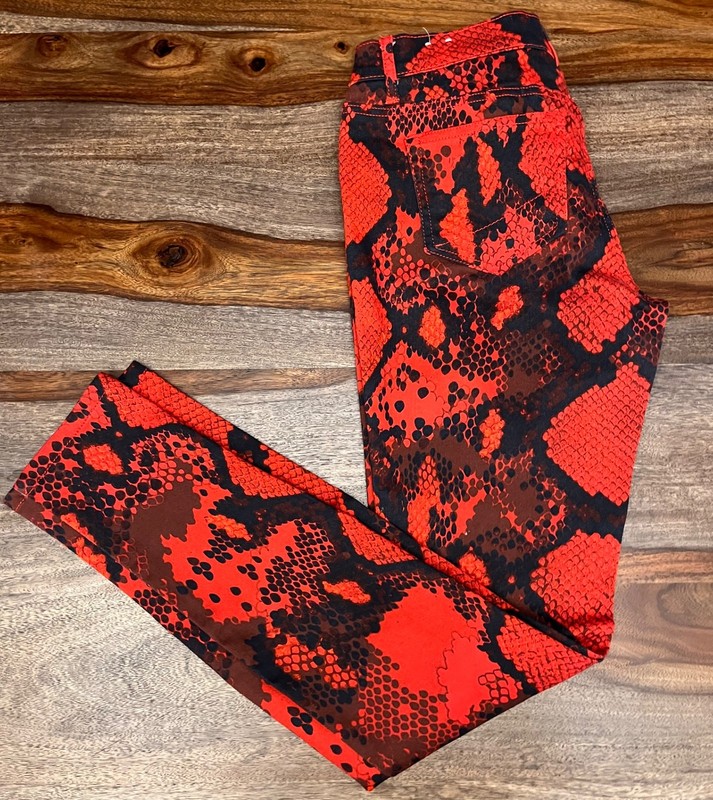 Juniors Princess vera Wang size 3 Red animal print jeggin skinny pants (33)