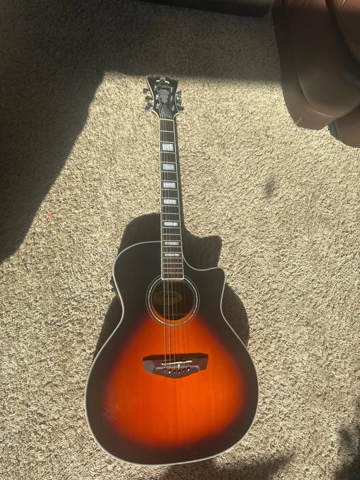 Guitarra acústica D'angelico Orange Sunburst Foto 2 de 4