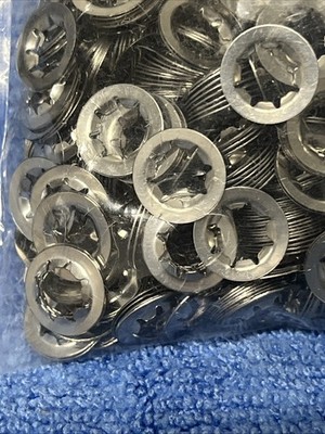 SOUTHCO ~ 82-32-201-20 ~ PUSH ON NUT (LOT OF 25)