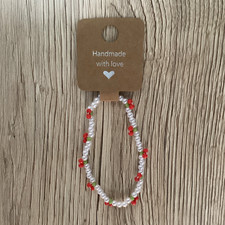 Handmade Perlenarmband weiß/rot/grün, runde...