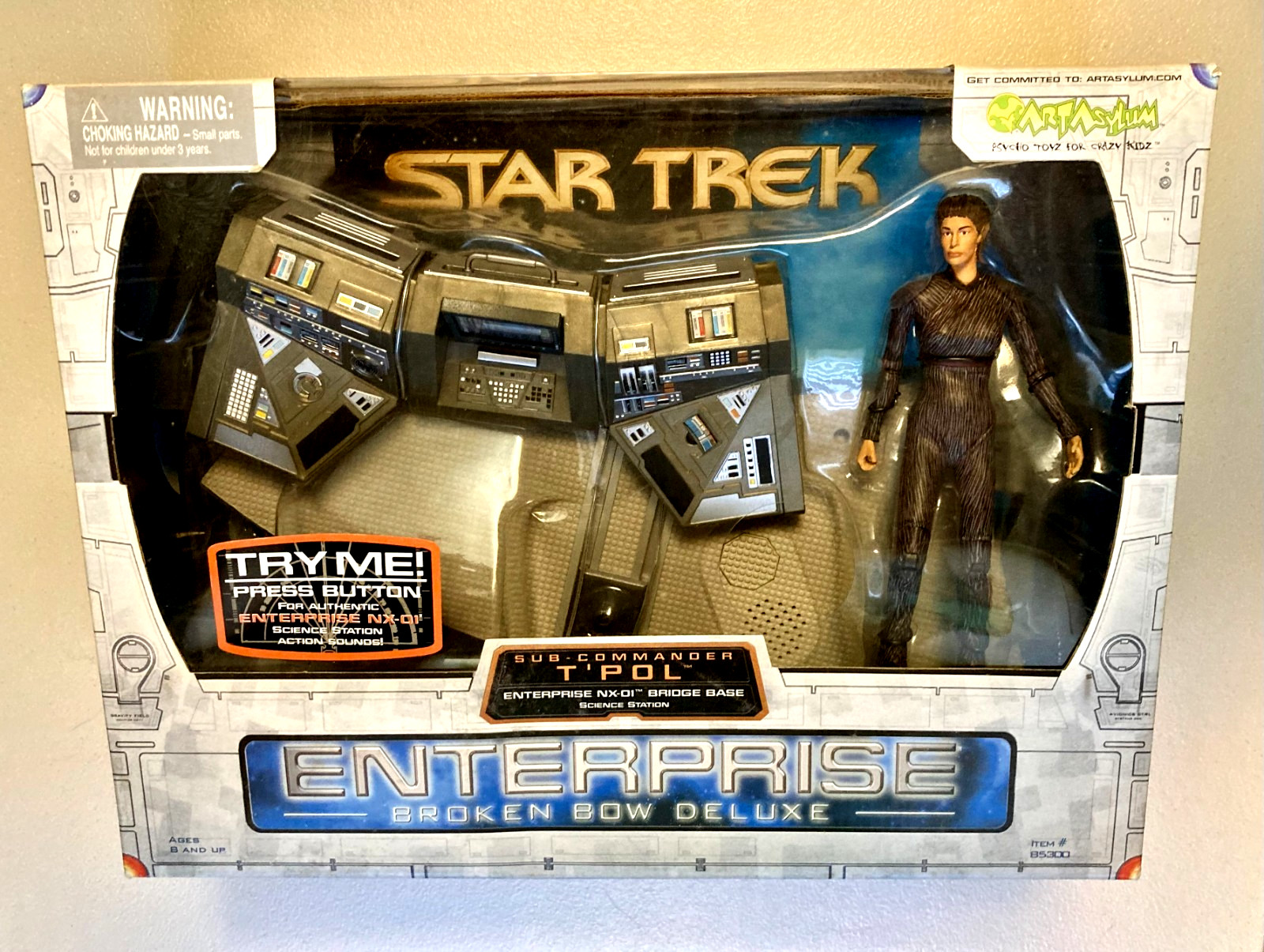 Star Trek Enterprise Broken Bow Deluxe Sub Commander T'POL