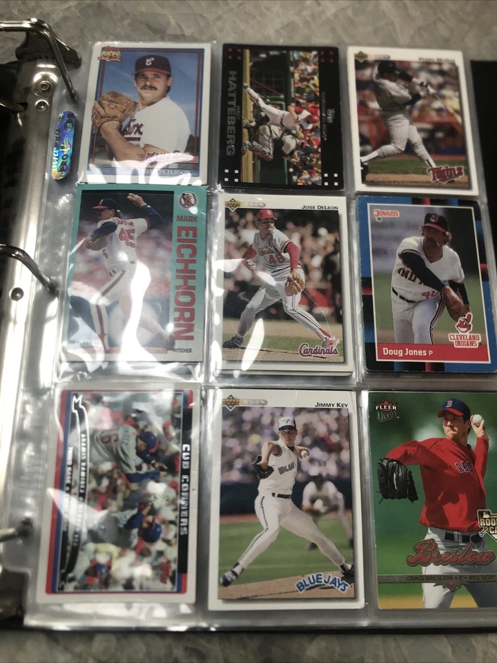 171 tarjetas de béisbol en carpeta años 70-2010 (sin ventas individuales) estado decente  Foto 2 de 4
