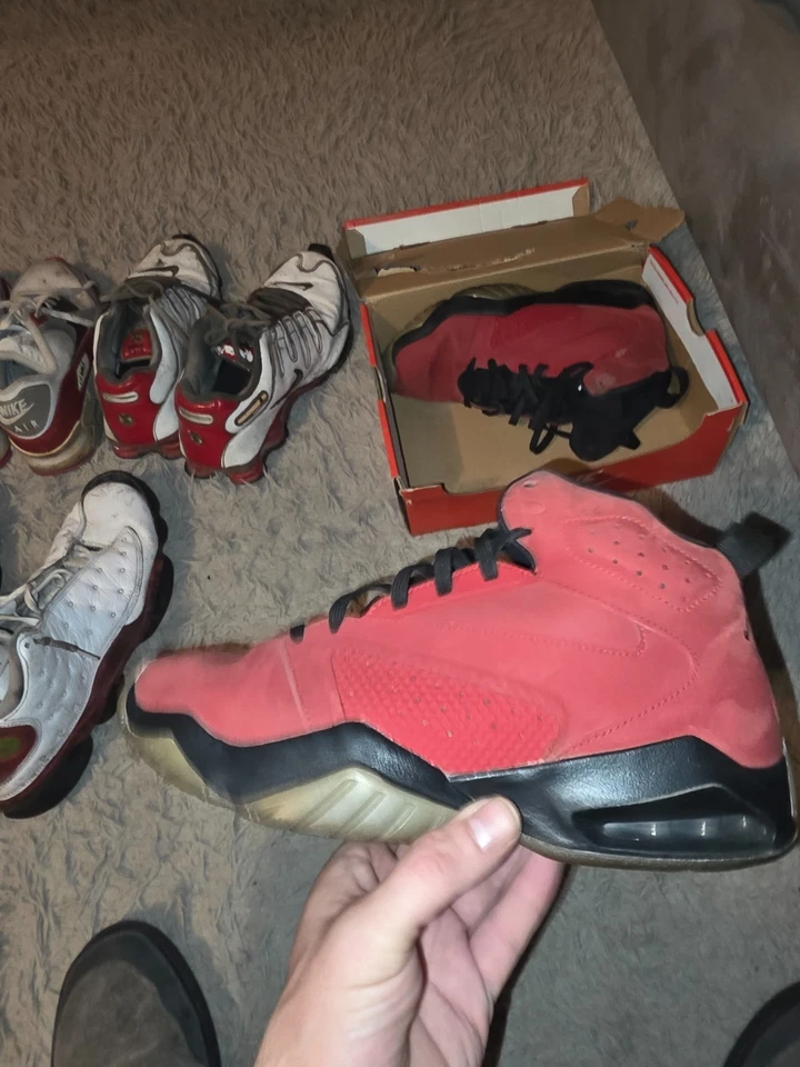 Jordan Jumpman Swift 6 Gimnasio Rojo/Negro AA4301-601 Talla 9.5 - Auténtico, Usado con Foto 2 de 4